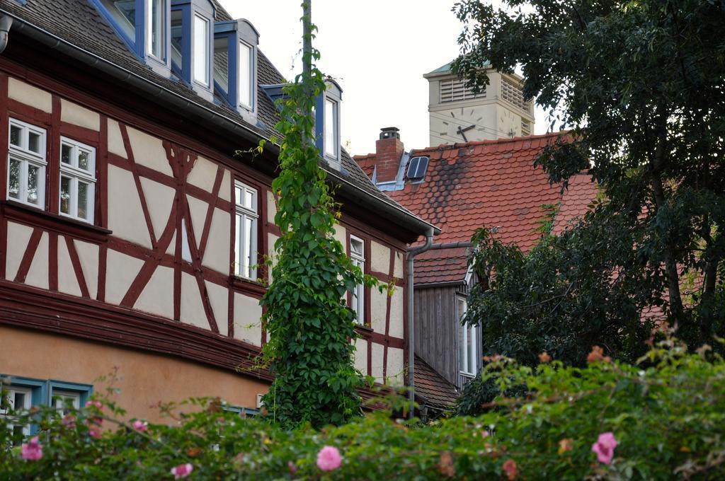 Gastezimmer Am Hof Frankfurt pe Main Exterior foto